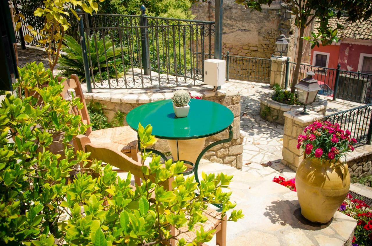 Villa Conte Rari Agios Gordios  Exteriér fotografie